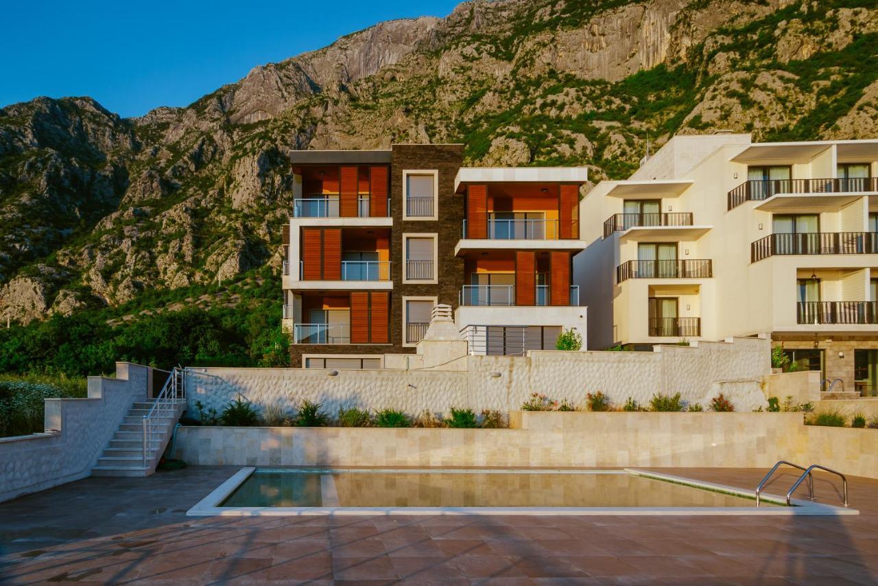 Apartments Casa Delone Kotor Exteriör bild